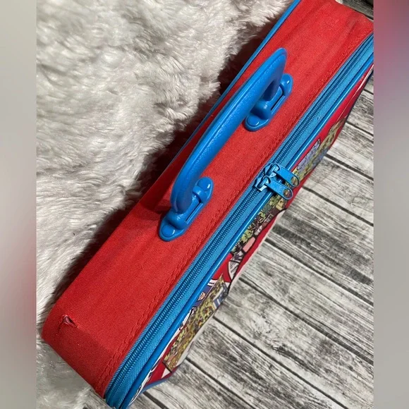 VINTAGE Where’s Waldo? Kids Suitcase Minor Flaws/Damage As Pictured Rare HTF 90s